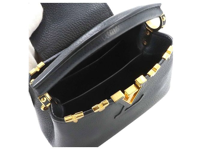Borsa Louis Vuitton Capucines MINI Nero - vista 6