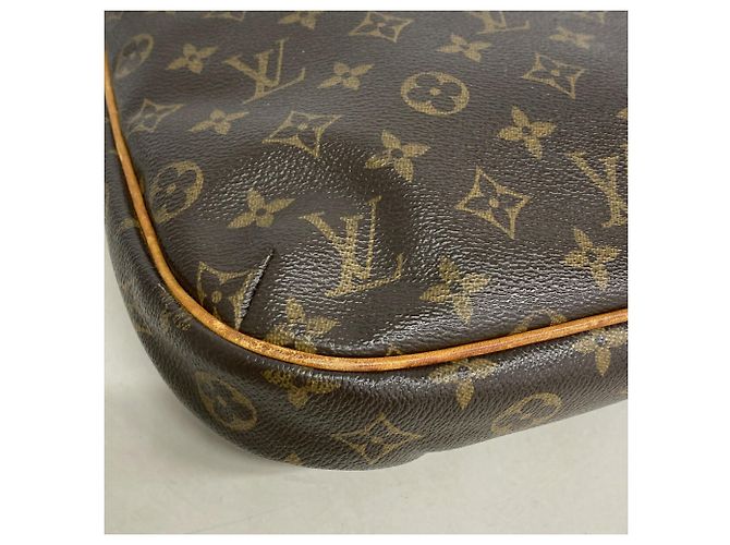 Bolso de hombro Louis Vuitton Monogram Odeon PM Castaño - vista 9