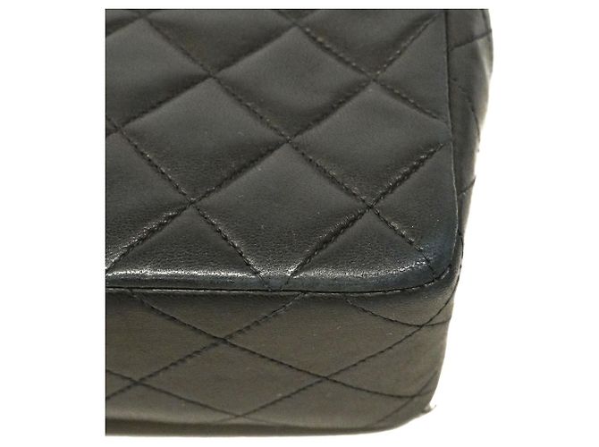 Borsa a tracolla con catena Chanel Matelassé Nero - vista 9