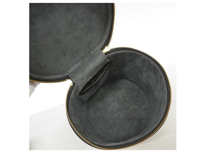 Borsa Louis Vuitton Epi Cannes Nero - vista 4
