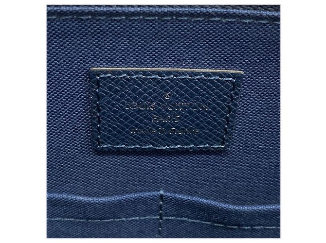 Borsa a tracolla Louis Vuitton Taiga Grigori PM Blu - vista 5