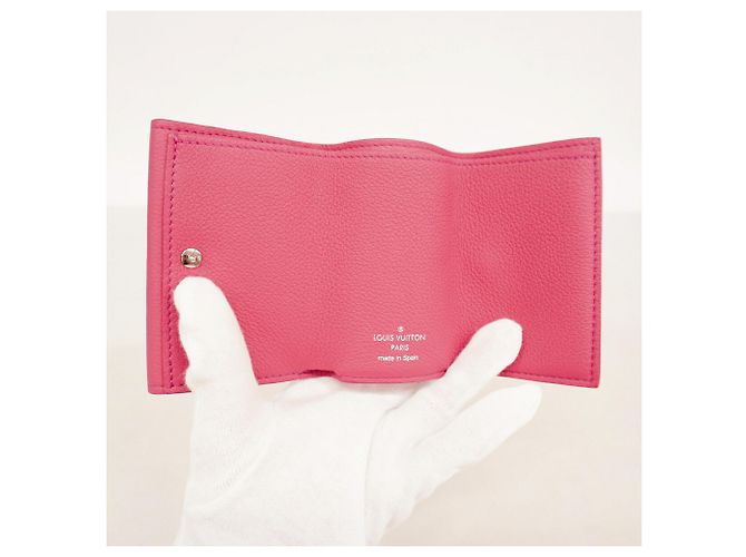 Cartera Louis Vuitton Tri-fold Rosa - vista 3