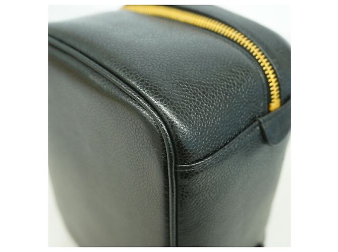 Borsa Vanity Chanel in pelle di vitello martellata nera Nero - vista 6