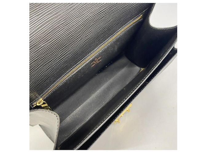 Borsa Louis Vuitton Epi Monceau 28 Nero - vista 4