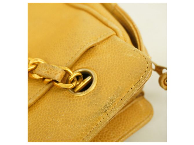 Borsa a tracolla Chanel Triple Coco in Beige - vista 8