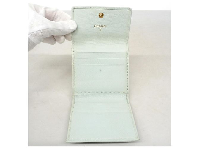 Chanel Tri-Fold Geldbörse in Hellgrün - Ansicht 4