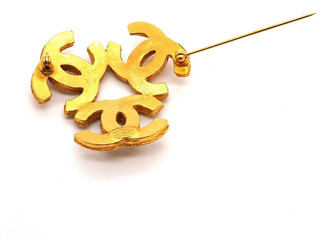 Spilla Chanel Triple Coco D'oro - vista 6