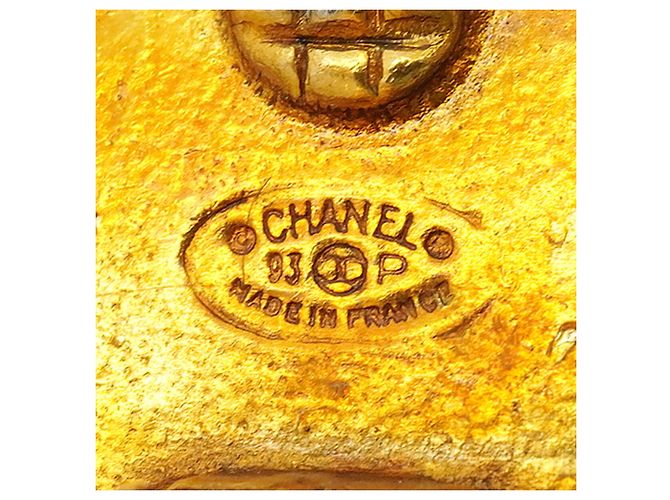 Orecchini a clip Chanel Coco Mark Circle Nero D'oro - vista 4