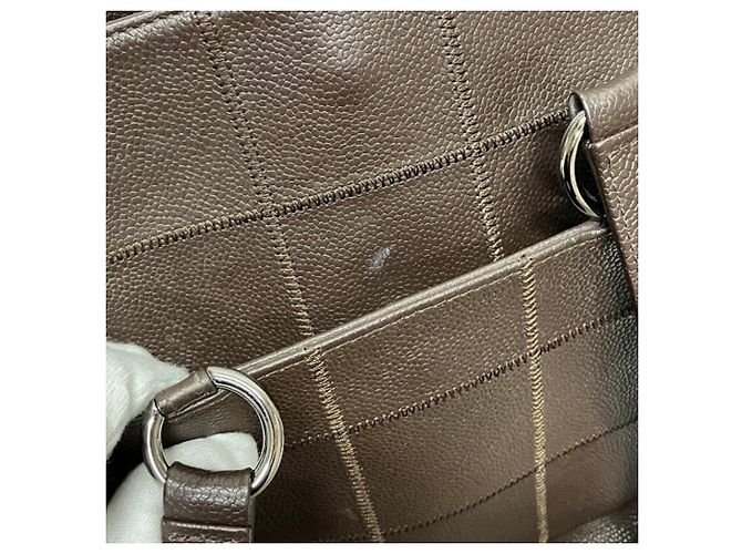 Borsa Tote Chanel in pelle di vitello martellata marrone - vista 6