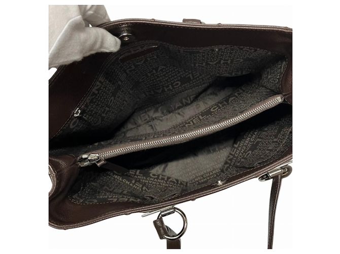 Borsa Tote Chanel in pelle di vitello martellata marrone - vista 9