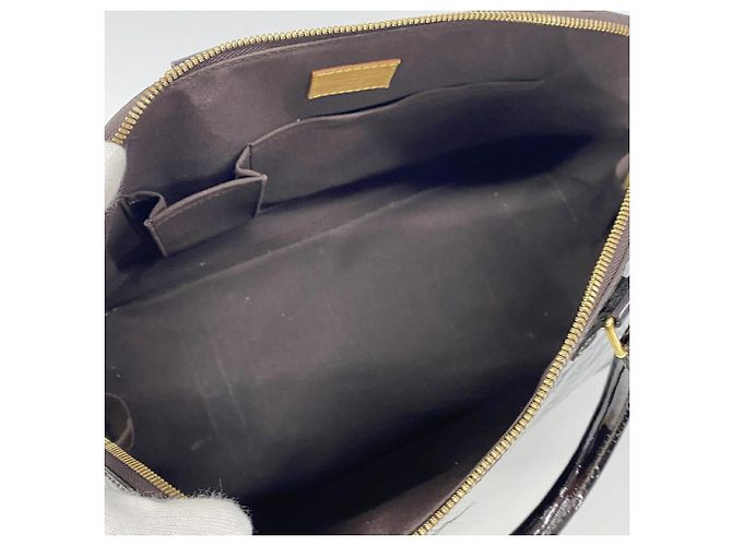 Borsa Louis Vuitton Alma GM Vernis Bordò - vista 4