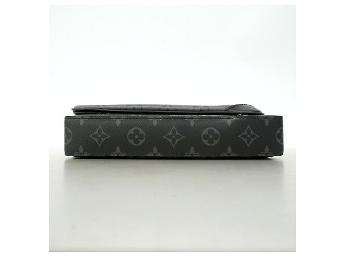 Borsa a tracolla Louis Vuitton Monogram Eclipse Reverse Trio Marrone Nero - vista 3