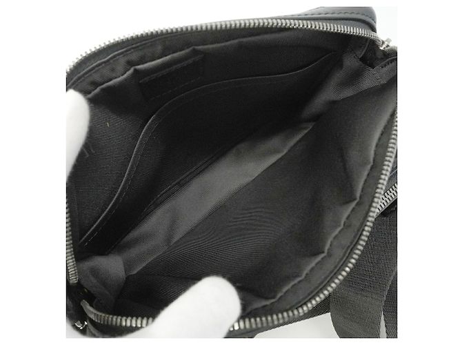 Borsa a tracolla Louis Vuitton Monogram Eclipse Reverse Trio Marrone Nero - vista 4