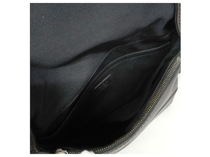 Borsa a tracolla Louis Vuitton Utah Canyon PM Marrone - vista 4