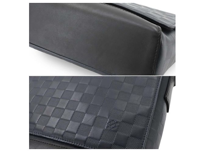 Borsa a tracolla Louis Vuitton District PM Damier Infini Blu navy - vista 9