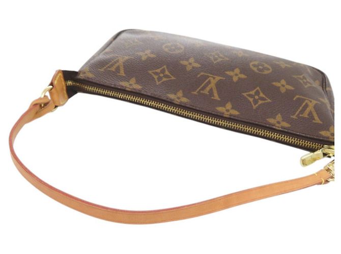 Borsa Louis Vuitton Pochette Accessoires Marrone Monogramma - vista 6
