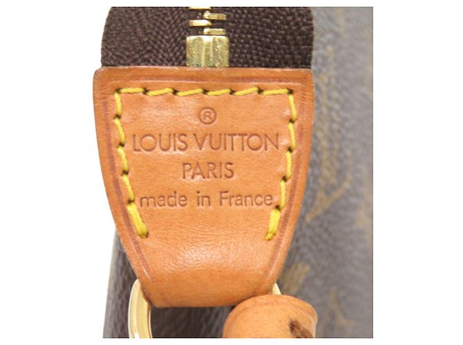Borsa Louis Vuitton Pochette Accessoires Marrone Monogramma - vista 8
