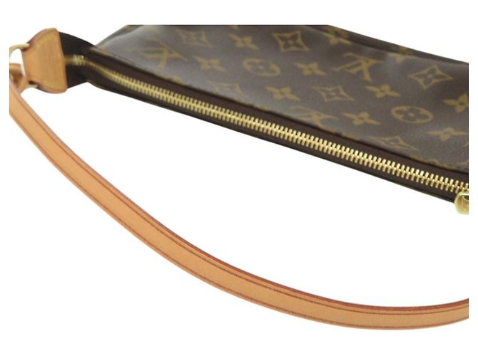 Borsa Louis Vuitton Monogram Pochette Accessoires Marrone Monogramma - vista 7