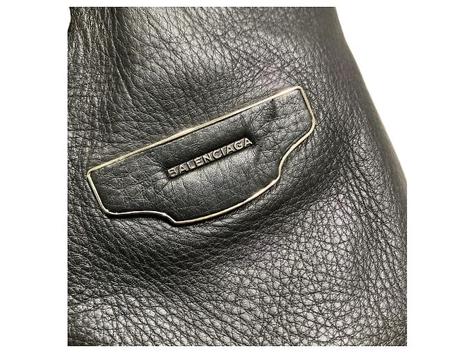 Balenciaga Paper Plate Handtasche aus schwarzem Leder - Ansicht 8