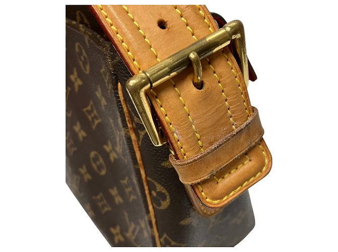 Louis Vuitton Vivacite GM Schultertasche Braun - Ansicht 8
