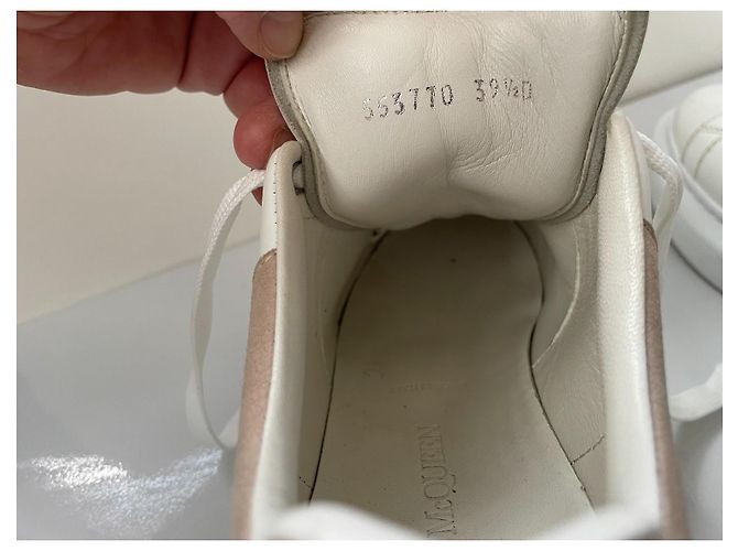 Alexander McQueen Sneakers Oversized Bianche Bianco Sabbia - vista 11