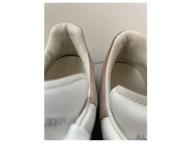 Alexander McQueen Sneakers Oversized Bianche Bianco Sabbia - vista 6