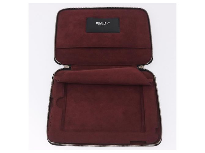 Housse iPad Chanel Zip Around en agneau matelassé Noir - vue 5
