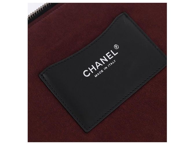 Housse iPad Chanel Zip Around en agneau matelassé Noir - vue 6