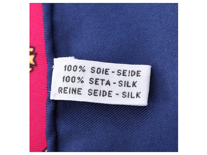 Hermès Foulard Hermes Carre 90 Numquam Concedendum Multicolore Blu navy - vista 3