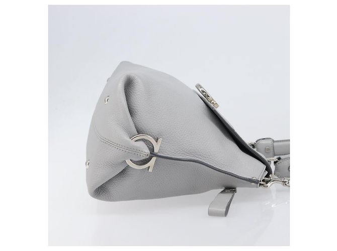 Borsa Salvatore Ferragamo Sofia Gancini in pelle 2way Grigio Argento Auth 199218V Marrone - vista 3