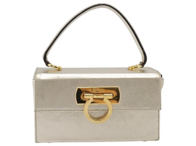 Borsa Vanity Salvatore Ferragamo Gancini in pelle oro Auth 199364A D'oro - vista 13