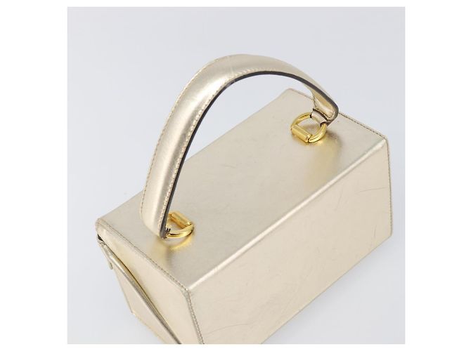 Borsa Vanity Salvatore Ferragamo Gancini in pelle oro Auth 199364A D'oro - vista 6