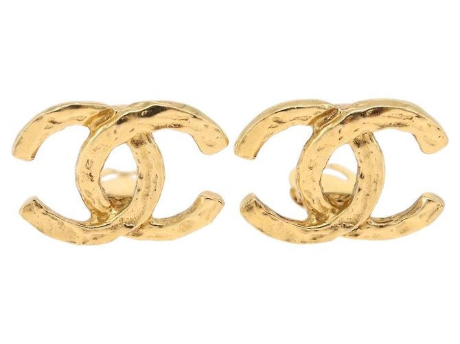 Orecchini CHANEL Metallo Tono Oro CC Auth 197919M - vista 2