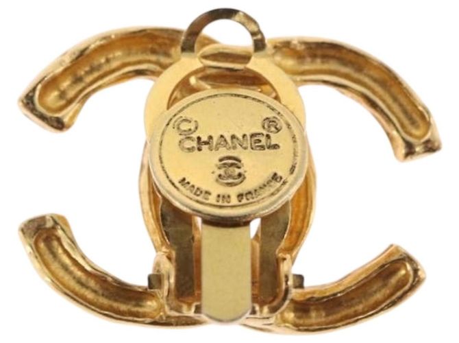 Orecchini CHANEL Metallo Tono Oro CC Auth 197919M - vista 4