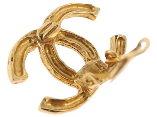 Orecchini CHANEL Metallo Tono Oro CC Auth 197919M - vista 5