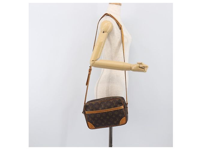 LOUIS VUITTON Monogram Trocadero 27 Shoulder Bag M51274 LV Auth hk4096 Monogramma - vista 25