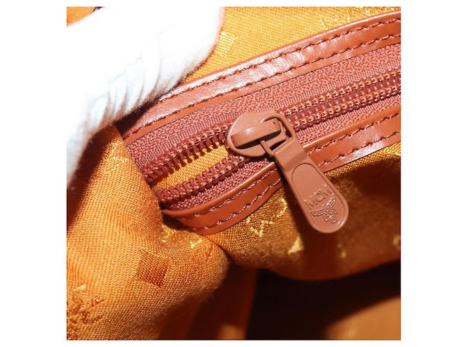 Borsa Boston MCM Logogram Vicetos PVC Pelle 2way Marrone Oro Auth 196410 D'oro - vista 24