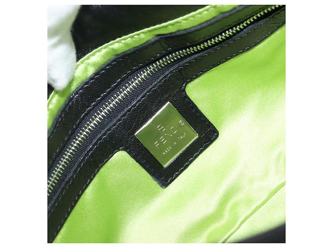 Borsa a spalla FENDI Mamma Baguette in pelle nera argento Auth yk20771SAM Nero - vista 21