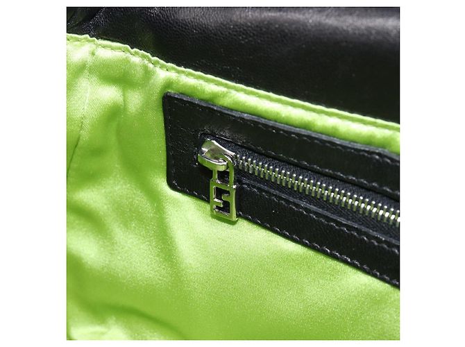 Borsa a spalla FENDI Mamma Baguette in pelle nera argento Auth yk20771SAM Nero - vista 24