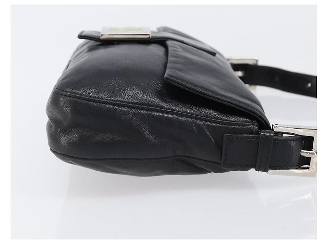 Borsa a spalla FENDI Mamma Baguette in pelle nera argento Auth yk20771SAM Nero - vista 3