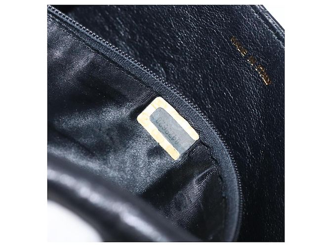 Borsa a tracolla CHANEL Matelasse con catena in pelle d'agnello nera e oro CC Auth bs36849A Nero D'oro - vista 12