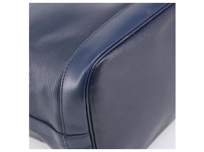 Borsa a tracolla LOUIS VUITTON Epi Petit Noe Indigo M40675 LV Auth 201946A Blu - vista 16
