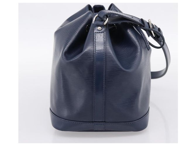 Borsa a tracolla LOUIS VUITTON Epi Petit Noe Indigo M40675 LV Auth 201946A Blu - vista 3