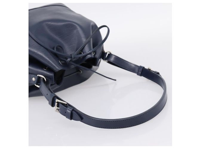 Borsa a tracolla LOUIS VUITTON Epi Petit Noe Indigo M40675 LV Auth 201946A Blu - vista 7