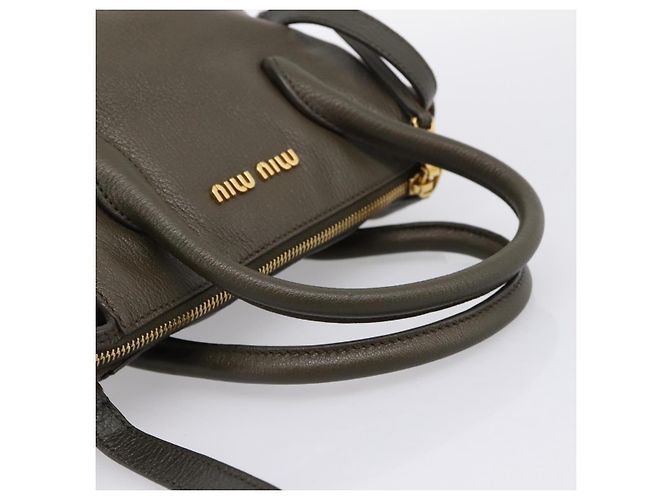 Borsa a mano Miu Miu in pelle 2way Khaki Gold Auth 201966A D'oro Cachi - vista 7
