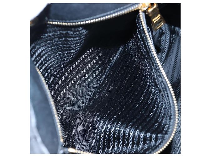 Borsa a Mano PRADA Nylon 2way Nero Oro Auth 200017V D'oro - vista 27