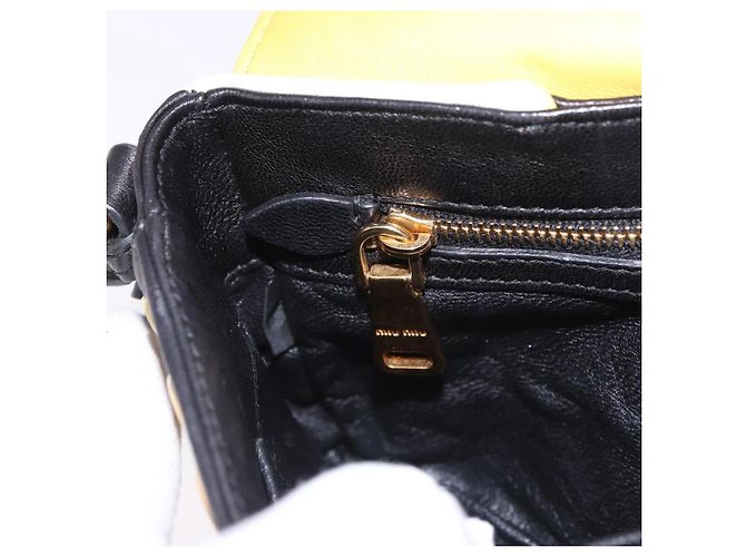 Borsa a tracolla Miu Miu Biker Studs in pelle nera e oro Auth 200282V Nero D'oro - vista 24