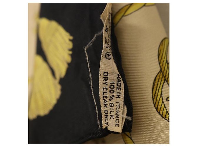 Hermès Foulard HERMES Carre 90 in Seta Beige Nero Auth 198892 - vista 14