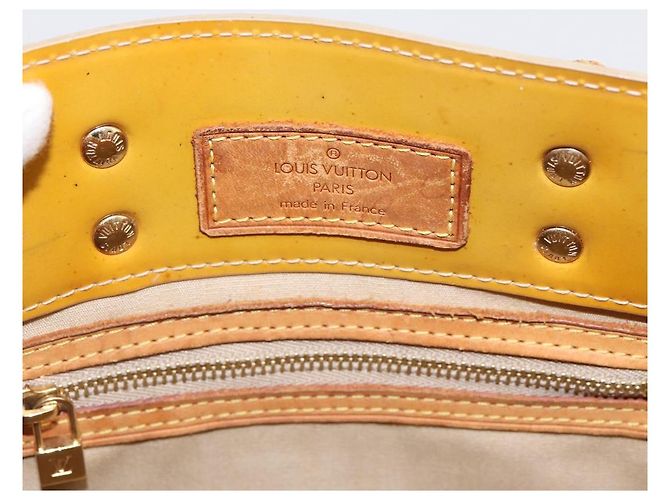 Borsa a mano LOUIS VUITTON Monogram Vernis Reade PM Beige M91144 LV Auth bs37012 - vista 10