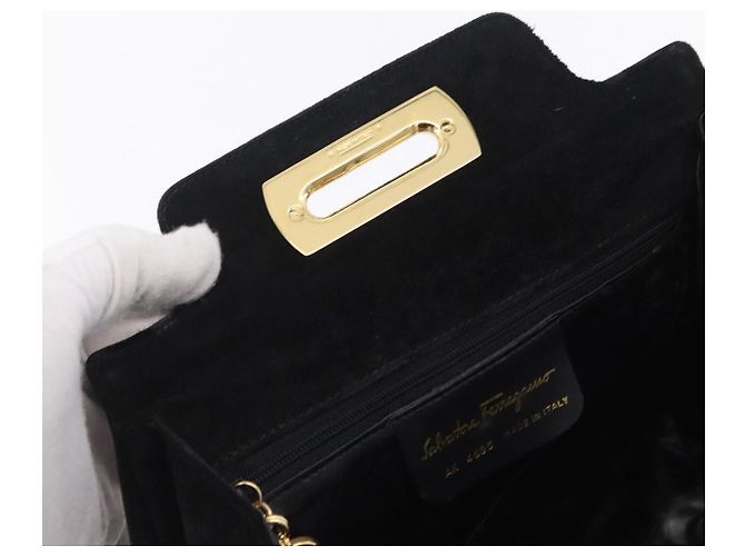 Borsa a tracolla Salvatore Ferragamo Gancini Camoscio 2way Nero Oro Auth 196987 D'oro - vista 10